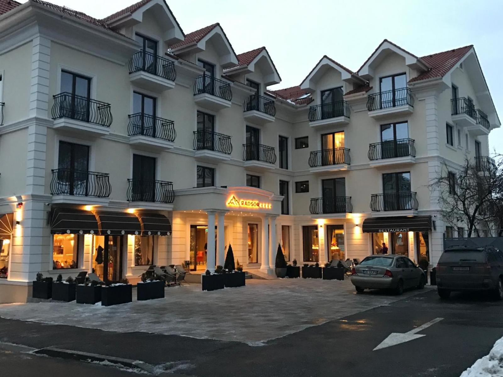Radsor Hotel Rîşnov Extérieur photo