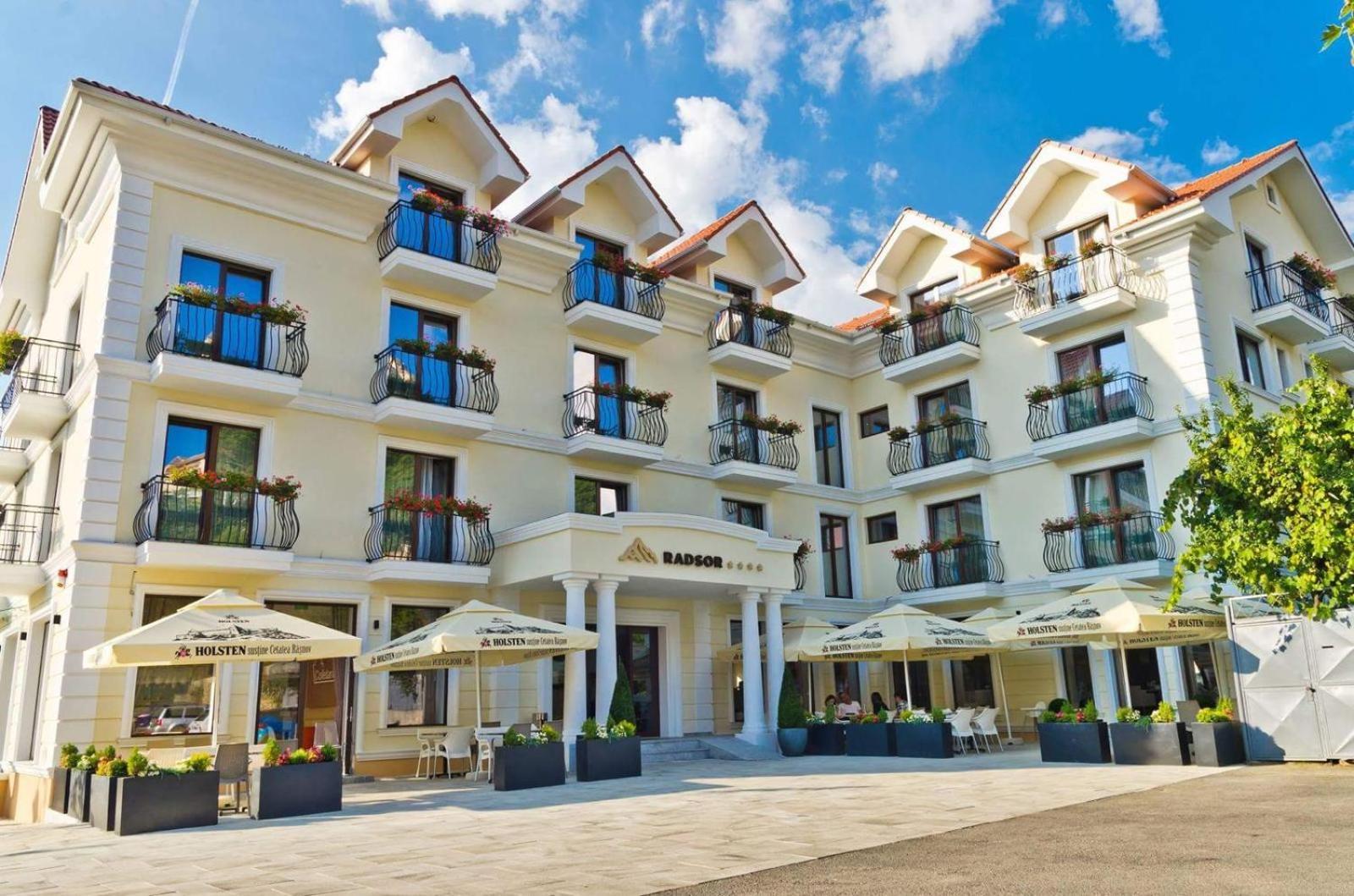 Radsor Hotel Rîşnov Extérieur photo