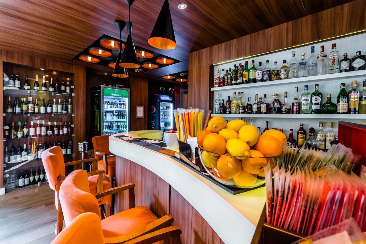 Radsor Hotel Rîşnov Extérieur photo